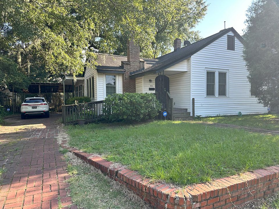 1st image of 1011 Delsey St