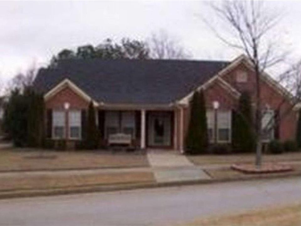 1st image of 1405 Aramore Dr SE