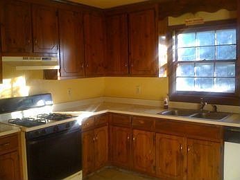 4th image of 5921 Orcutt Ave