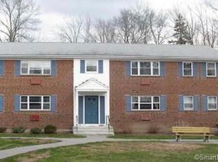 8 Colonial Dr APT C, Rocky Hill, CT 06067
