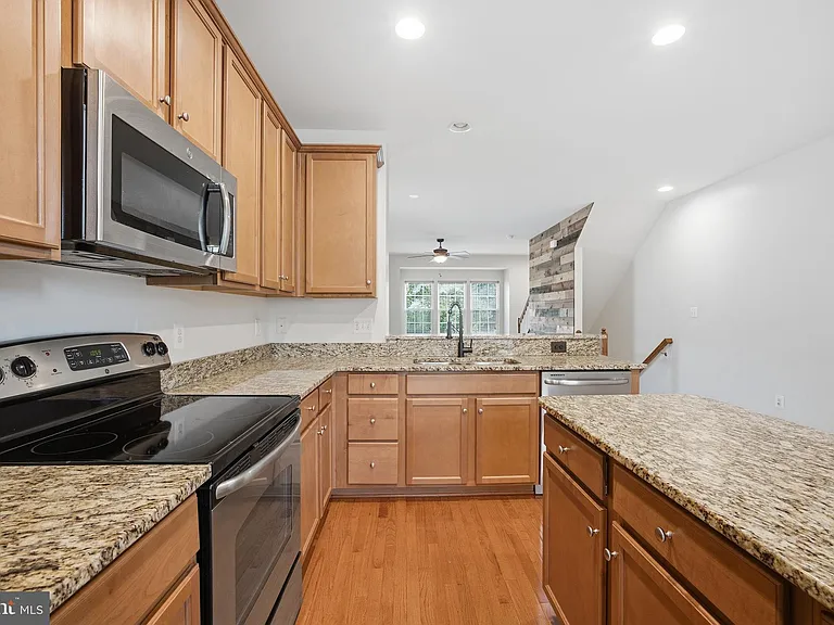 14158 Cannondale Way — Photo 31