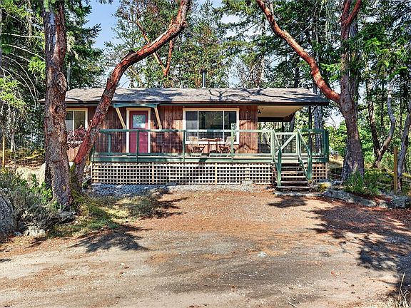 2nd image of 380 Langs Rd