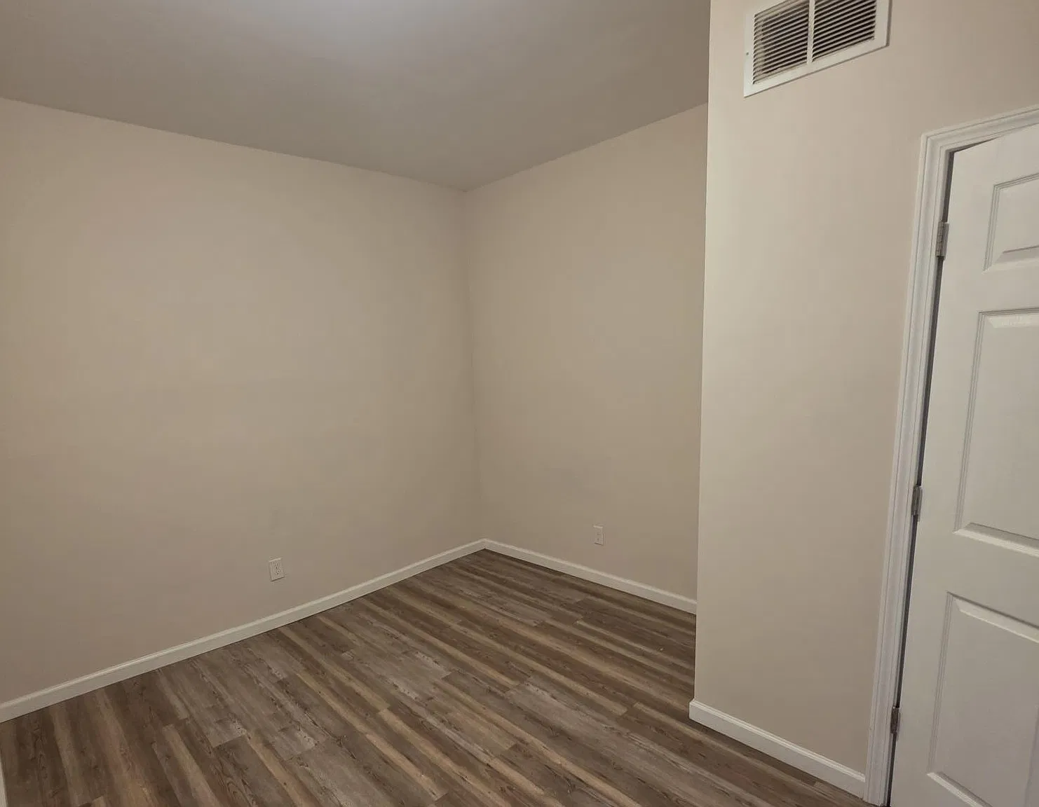 1 bed, 1.0 bath, 525 sqft, $875 — Photo 3
