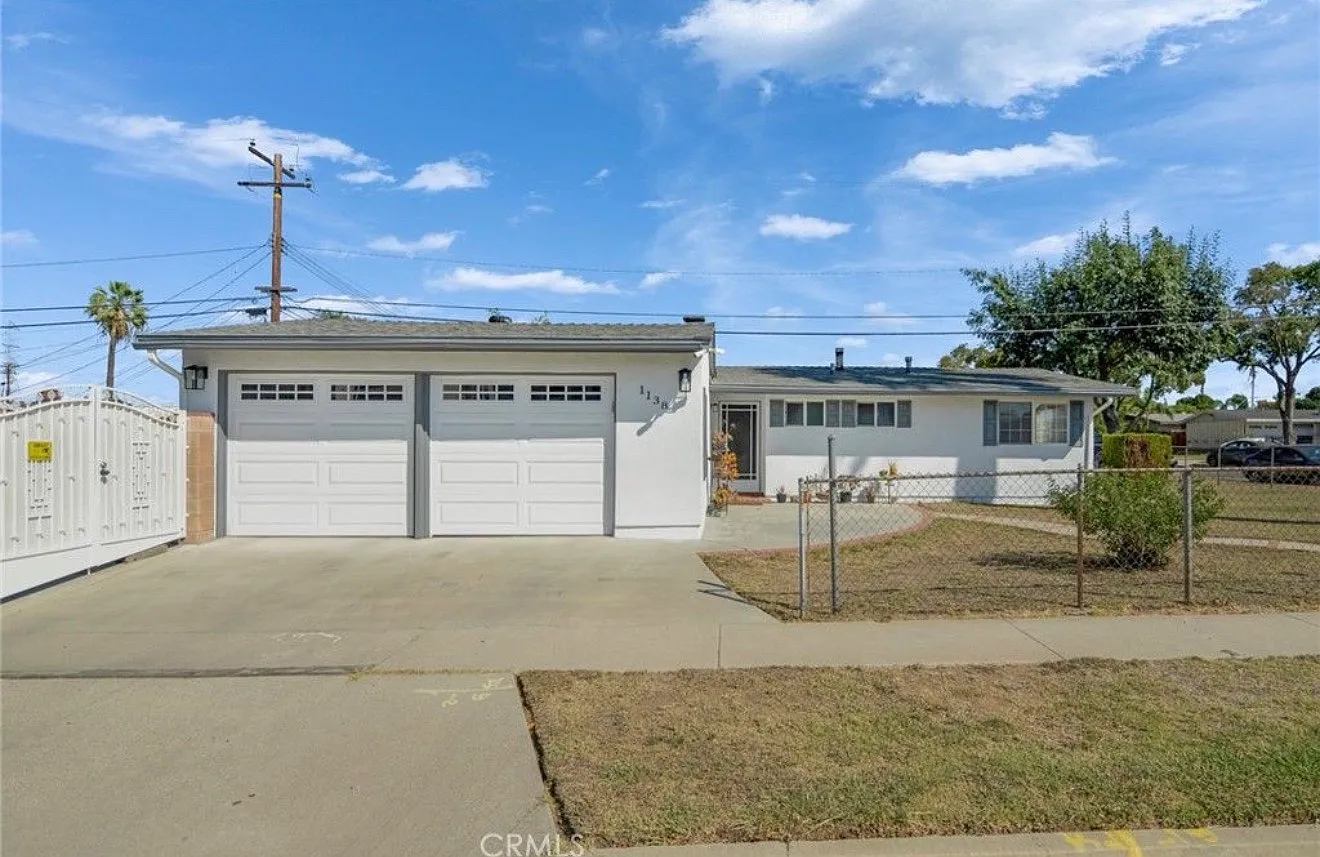 3 bed, 1031 sqft, $3,000 — Photo 1