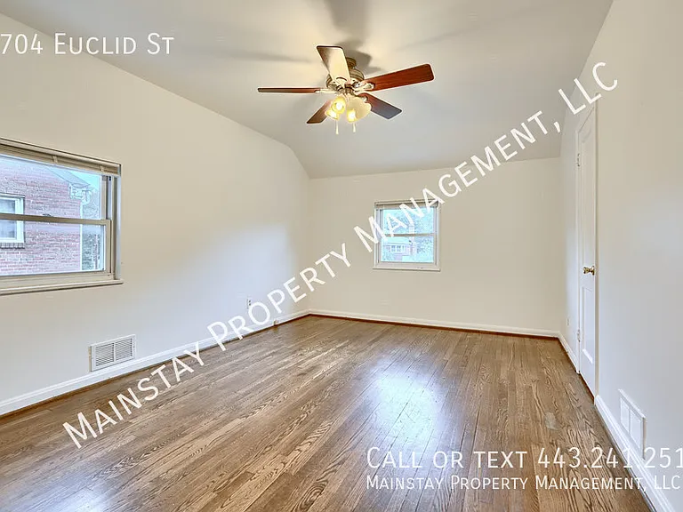 5704 Euclid St — Photo 16