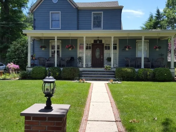 151 Washington Ave, Hillsdale Boro, NJ 07642