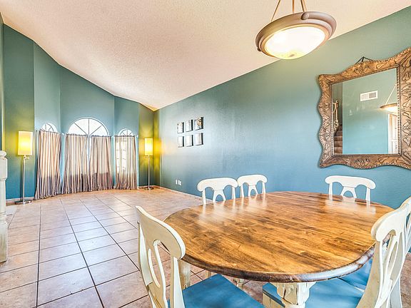 4th image of 2640 W Camino Del Venegas