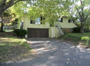 2462 Imperial Dr, Saint Cloud, MN 56301