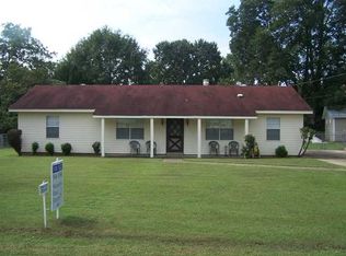 302 Angela St, Prattville, AL 36066
