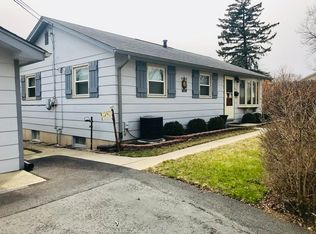 333 Fairlawn Dr, Round Lake Park, IL 60073