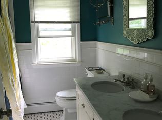 4254 Pinehurst Dr, West Bloomfield, MI