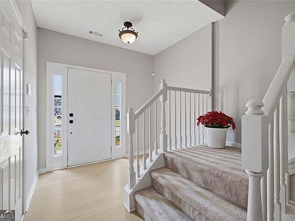 3rd image of 3518 Lantern View Ln