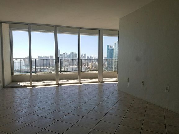 2nd image of 555 NE 15th St APT 35I