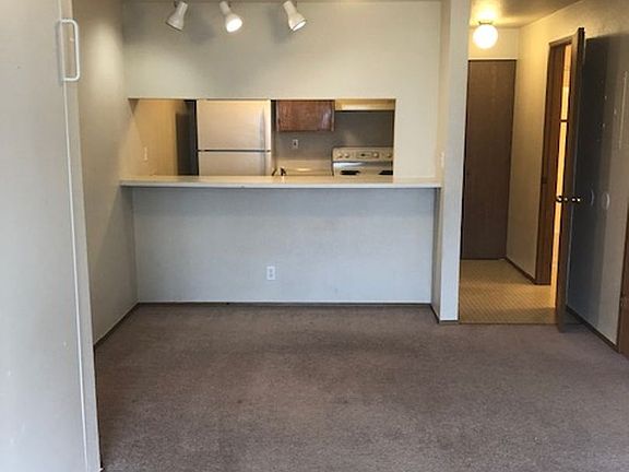 5th image of 750 SE 8th Ave APT 103