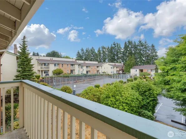 23605 112th Avenue SE #B204, Kent, WA 98031