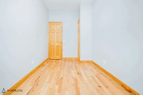 Rented by Nooklyn NYC LLC | media 17