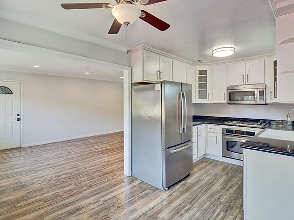 5th image of 1621 Sixth Ave APT 4