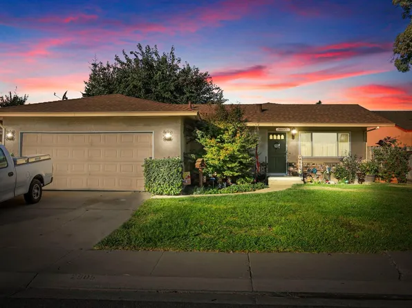 2905 Serramonte St, Denair, CA 95316