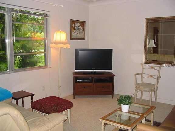 3rd image of 6425 Beechwood Ave