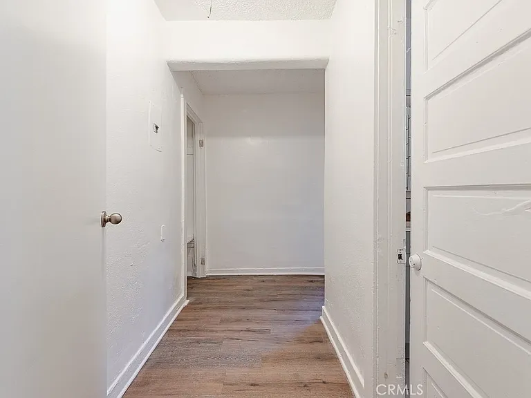 220 E Vernon Ave #1/2 — Photo 6