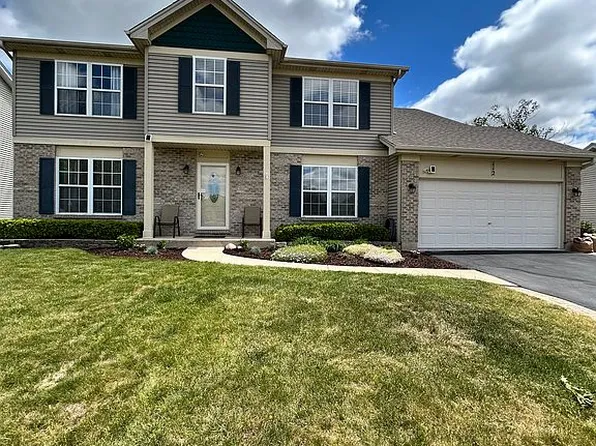 112 Blackberry Trl, Aurora, IL 60506