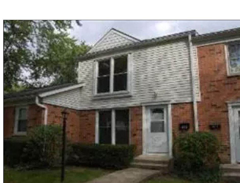 1st image of 2072 Essex Ct