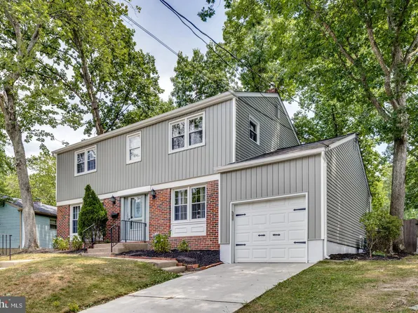 8 Poplar Ter, Somerdale, NJ 08083