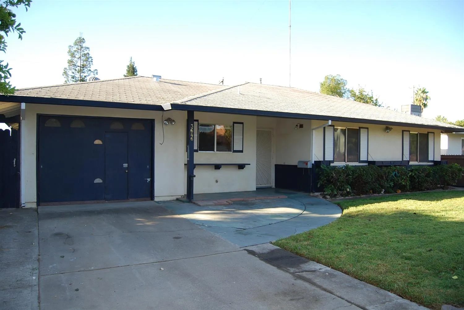 3646 Jonothan Way photo 1