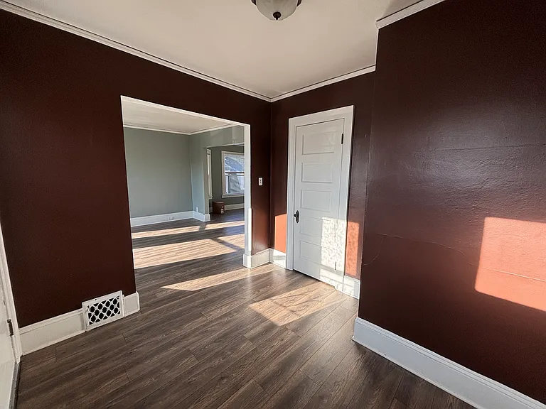 513 N 50th St #515 — Photo 13