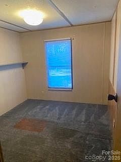 5th image of 415 Oliver Rd