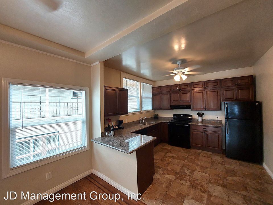1st image of 477 Stow Ave #479