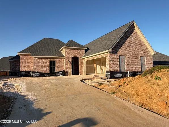 1216 Old Court Xing, Flowood, MS 39232