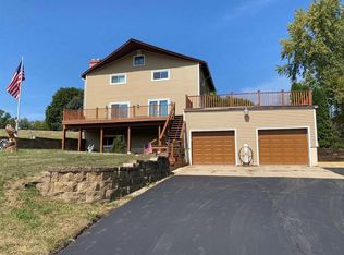 W5536 Hill Ln, Monroe, WI 53566