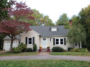31 Oxford Rd, Westwood, MA 02090