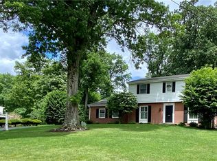 113 Iroquois Dr, Butler, PA 16001