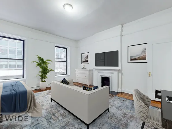 146 East 46th Street image 1 of 10