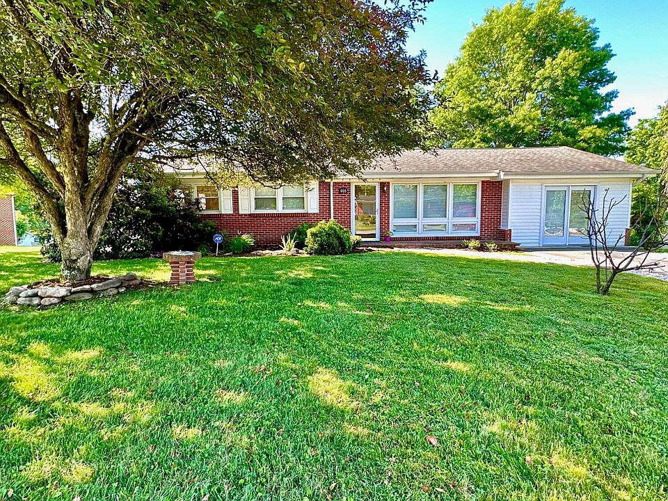 1st image of 466 Hilltop Dr