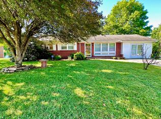 466 Hilltop Dr, Bristol, VA 24202