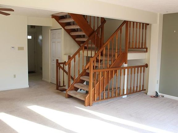 5th image of 3035 Estate Dr