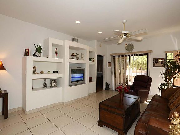 5th image of 17131 E GRANDE Boulevard #104