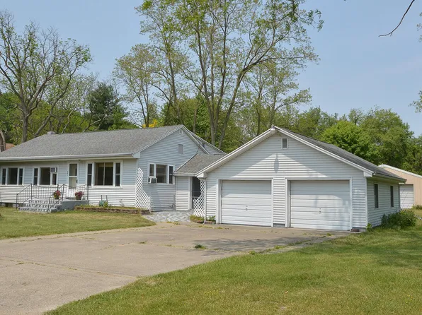 351 South St, Lawrence, MI 49064