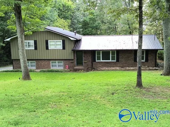 1402 Monte Vista Dr, Gadsden, AL 35904