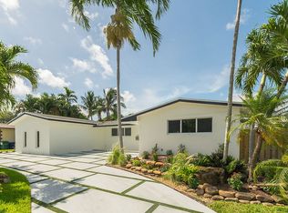 2050 NE 203rd St, Miami, FL 33179