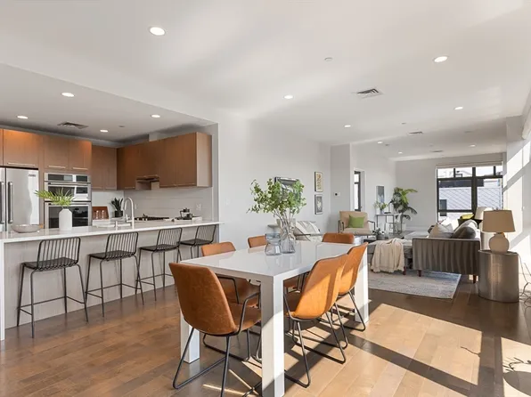 150 Dorchester Ave APT 614, South Boston, MA 02127