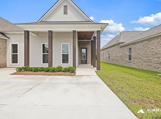 9915 Oak Colony Blvd, Baton Rouge, LA 70817