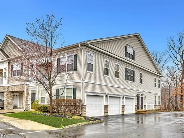 908 Brook Hollow Dr, Hanover Twp., NJ 07981