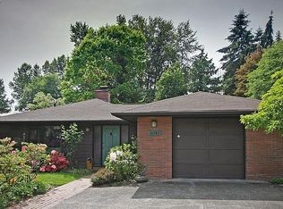 10743 38th Ave NE, Seattle, WA 98125