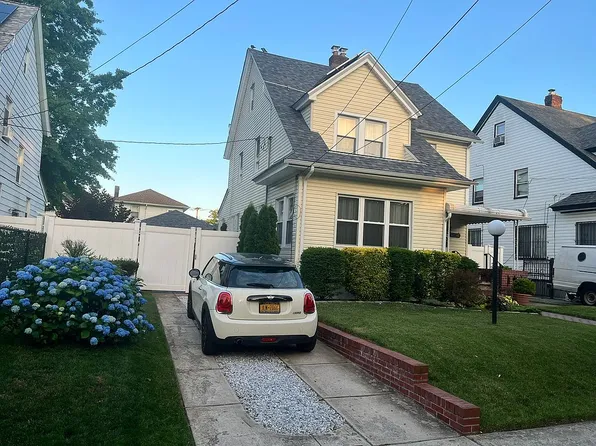 11044 197th St, Saint Albans, NY 11412