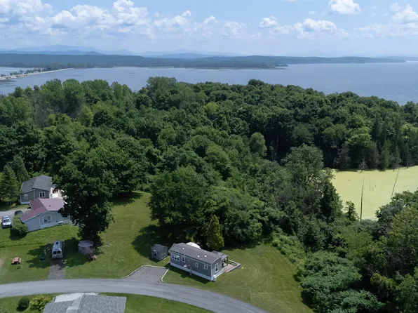 36 Island Circle, South Hero, VT 05486