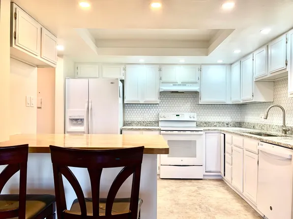 13800 E Marina Dr APT 303, Aurora, CO 80014